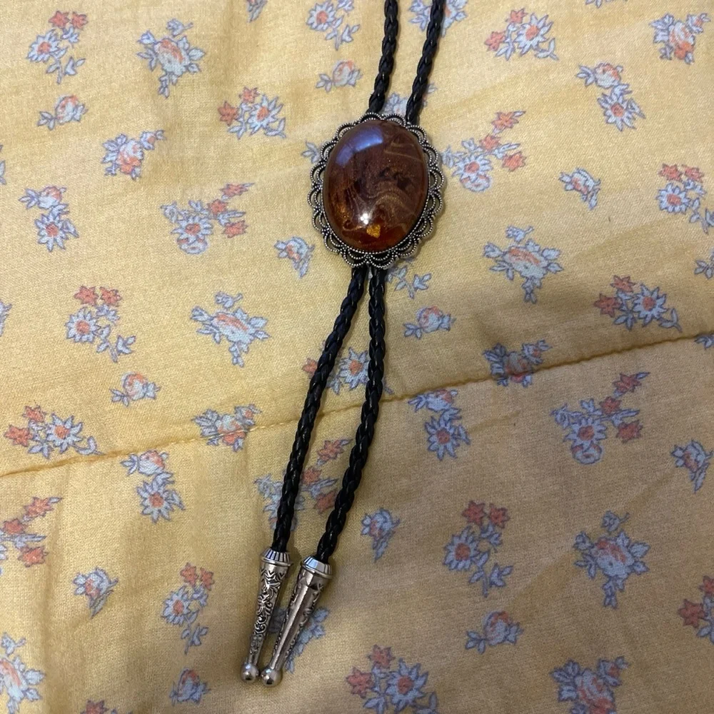 Vintage Inspired Bolo Tie